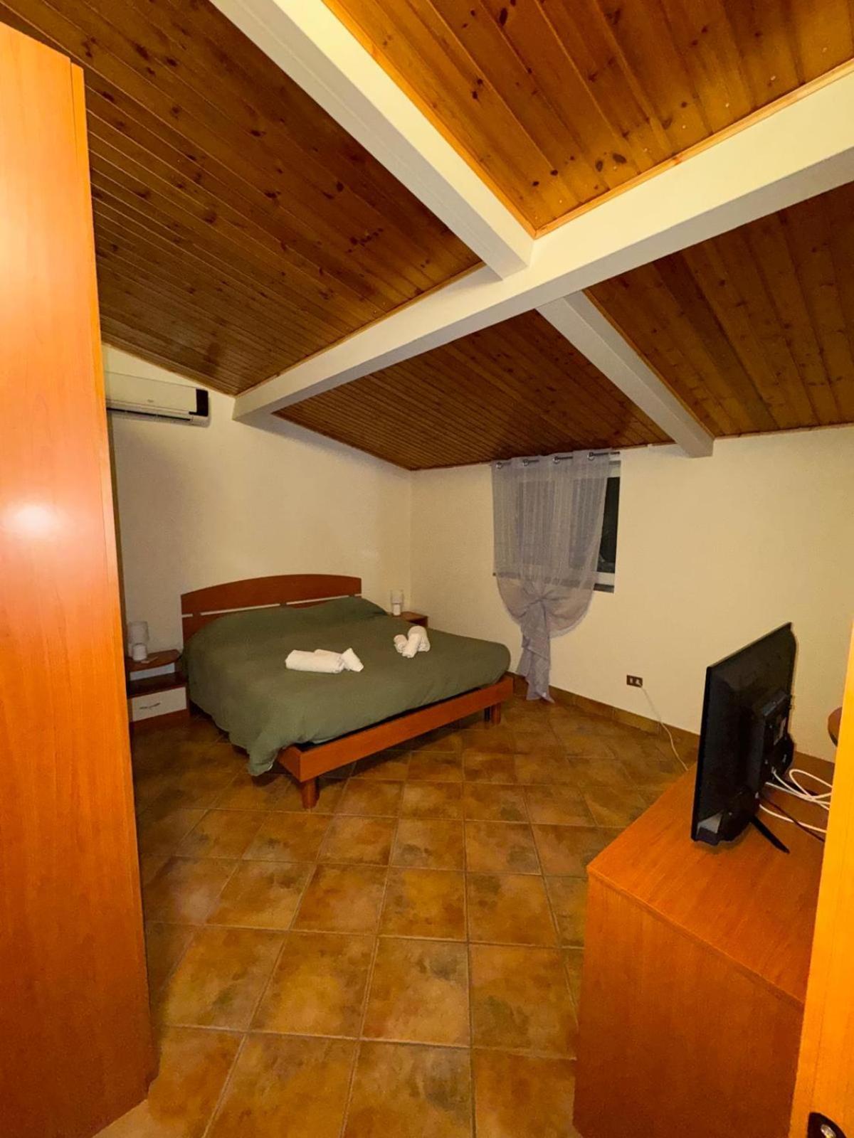 Peri Peri Etna Guest House Montargano Exteriör bild